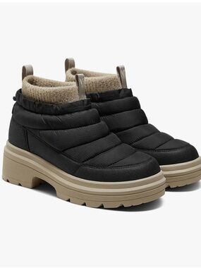 VIVAIA Tyler Ankle Boots